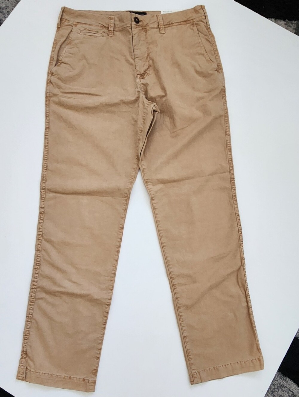 ​NWT American Eagle Original Straight Ne(x)t Level Flex Chino Pants Tan 33x32